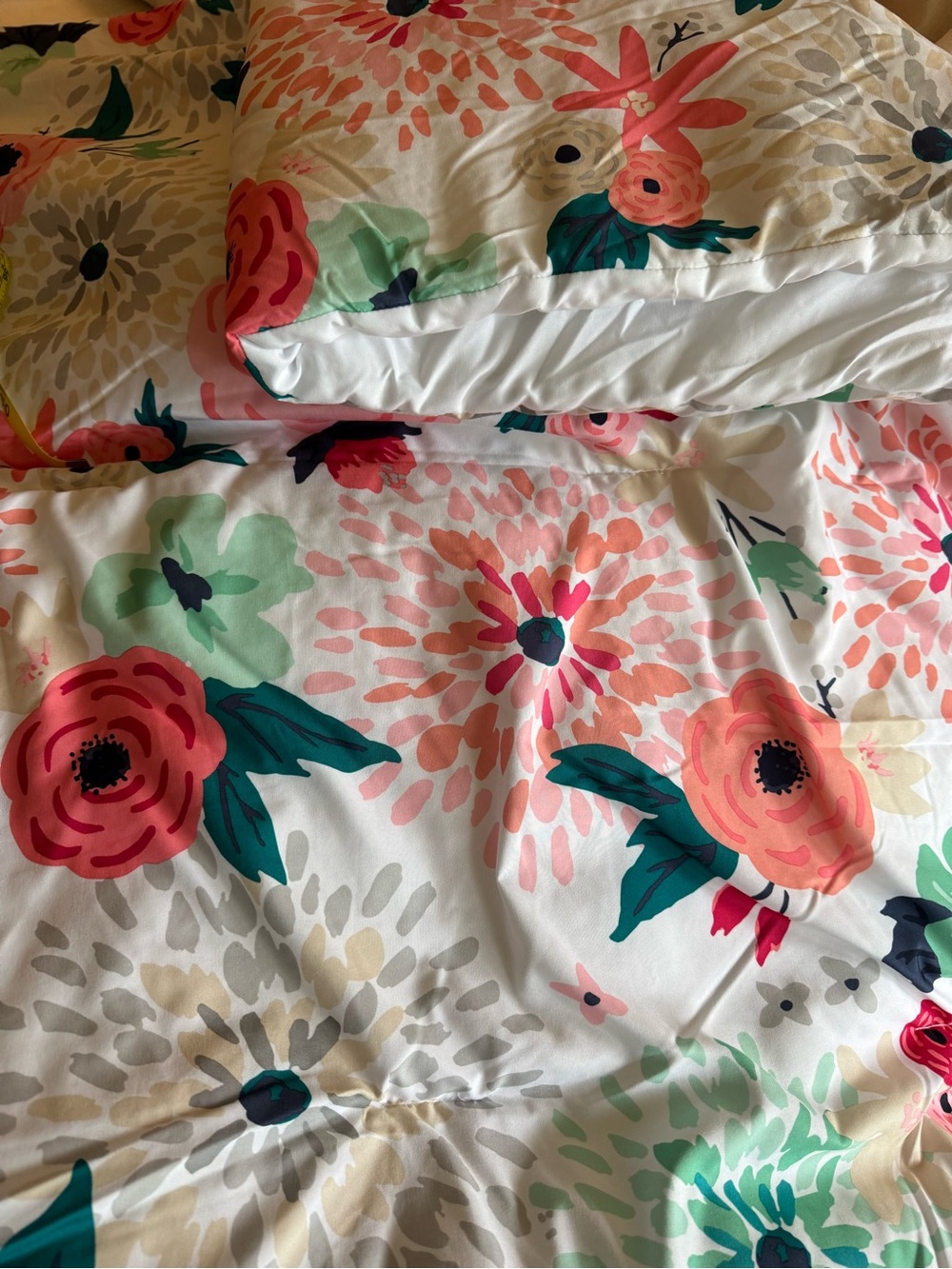Twin XL comforter and standard pillowcase